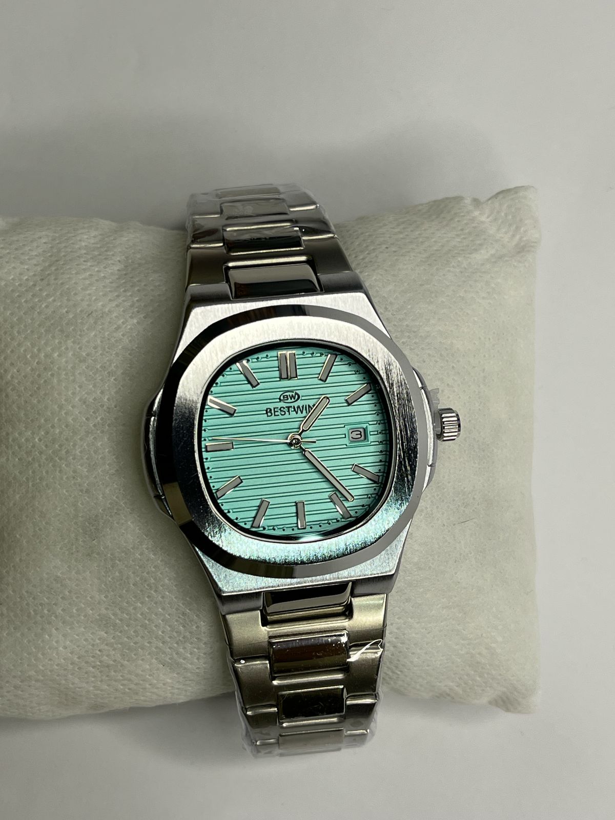 Bestwin tiffany color