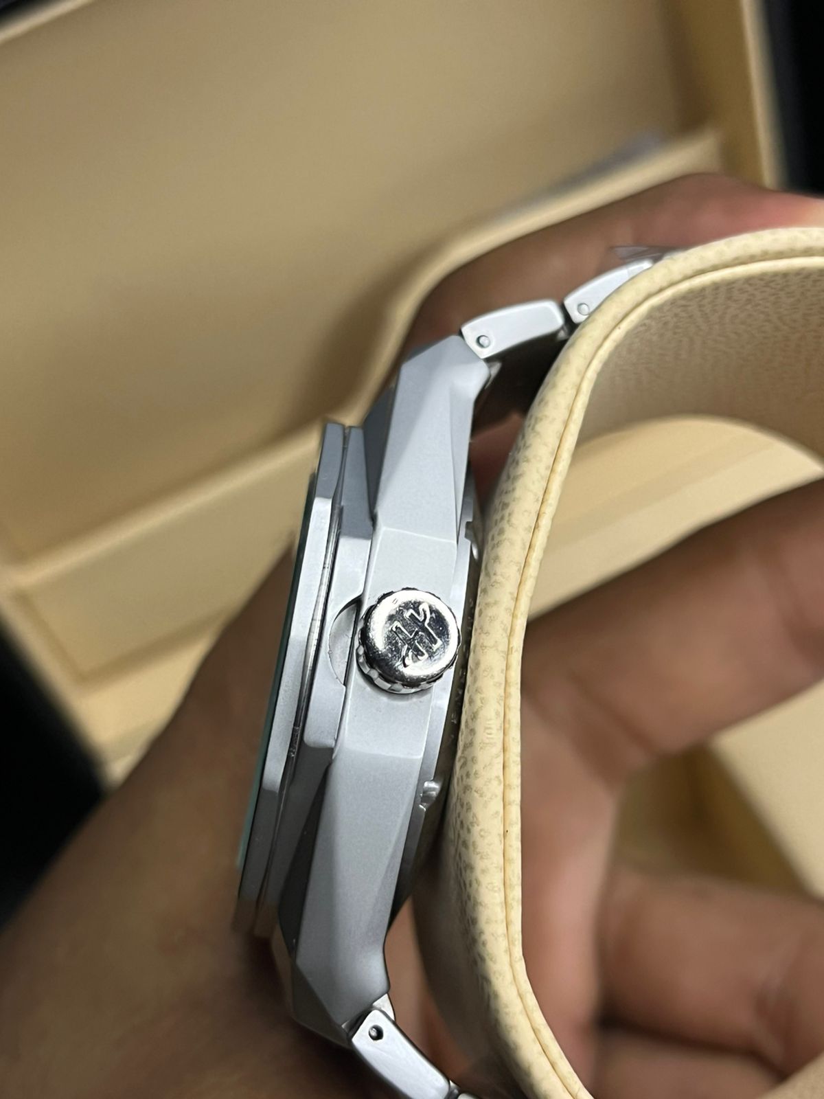 Hublot Cut