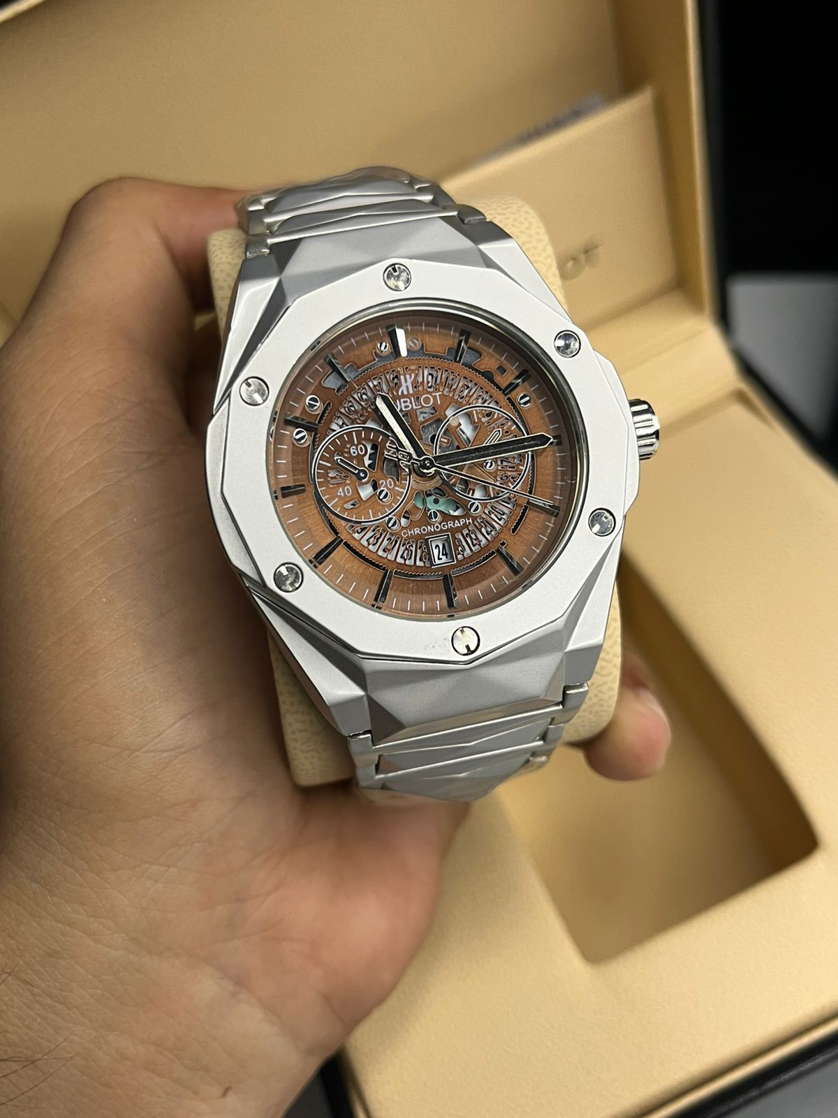 Hublot Cut