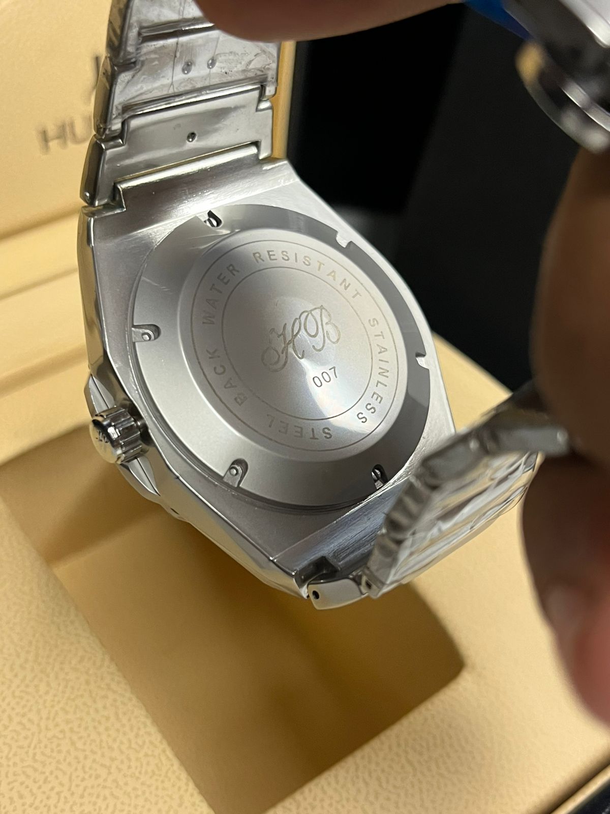 Hublot Cut