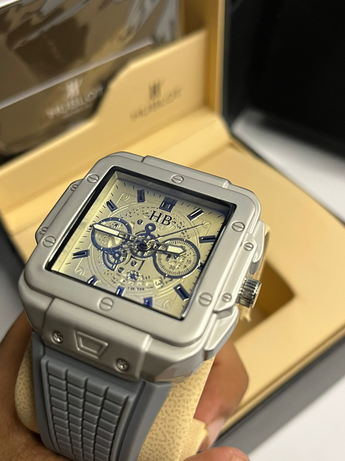 Hublot Square Genve