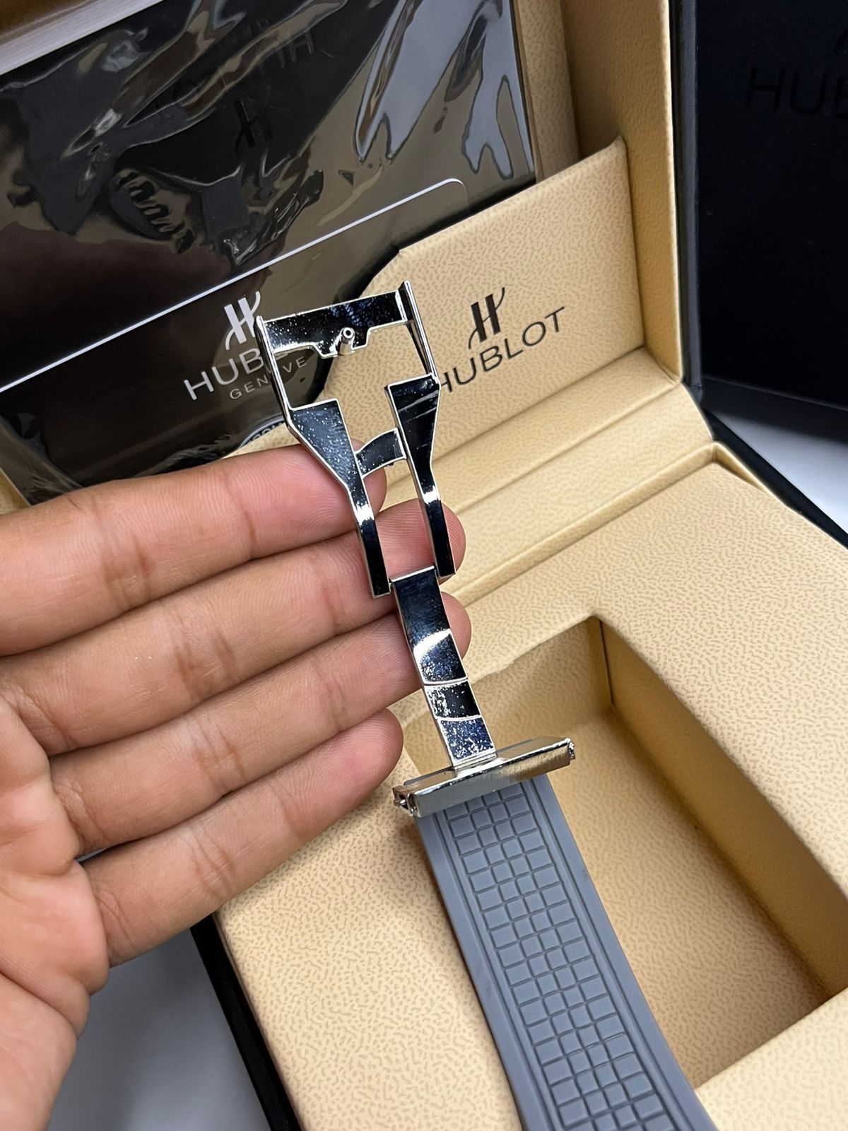 Hublot Square Genve