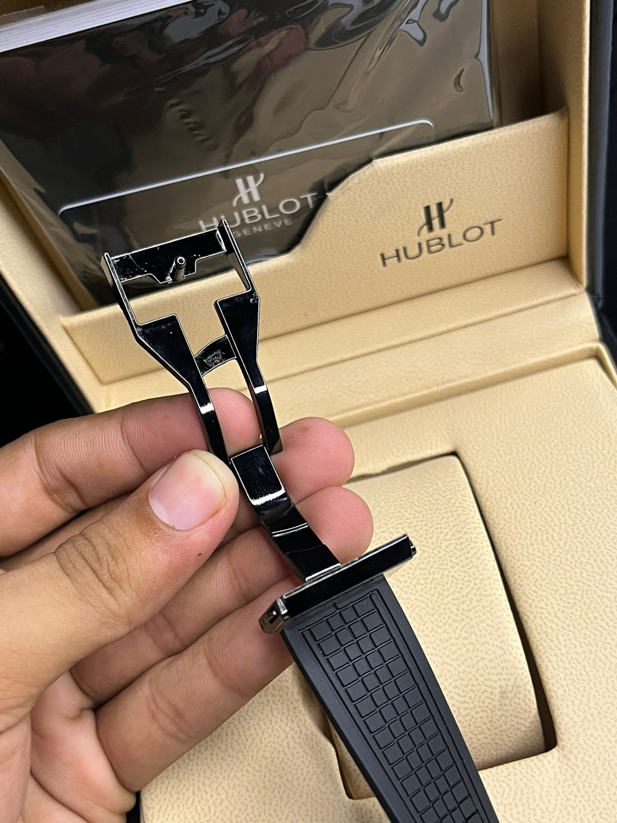 Hublot square Genve
