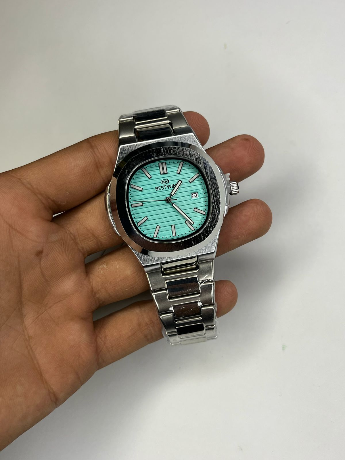 Bestwin tiffany color