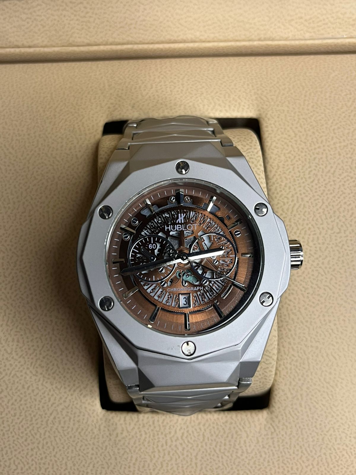 Hublot Cut